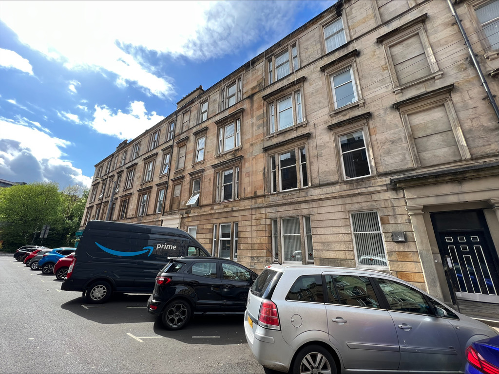 3 bed 1st Floor Flat for rent in Glasgow. From Martin & Co - Glasgow West End