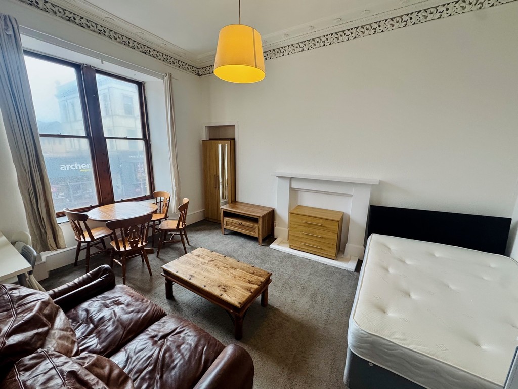 4 bed 1st Floor Flat for rent in Glasgow. From Martin & Co - Glasgow West End