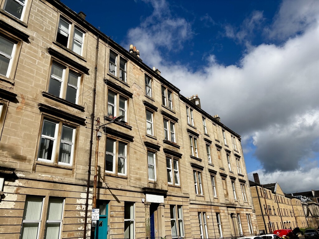 5 bed 1st Floor Flat for rent in Glasgow. From Martin & Co - Glasgow West End 5 bed 1st Floor Flat for rent in Glasgow. From Martin & Co - Glasgow West End