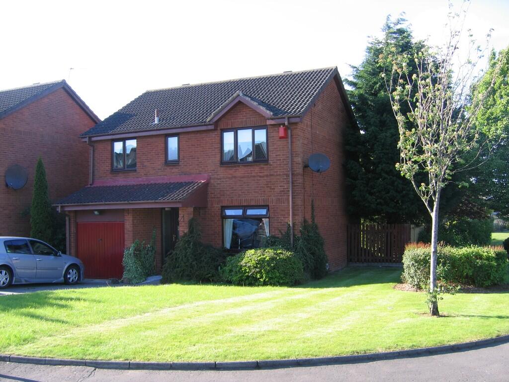 4 bed Detached for rent in Barrhead. From Martin & Co - Glasgow Shawlands