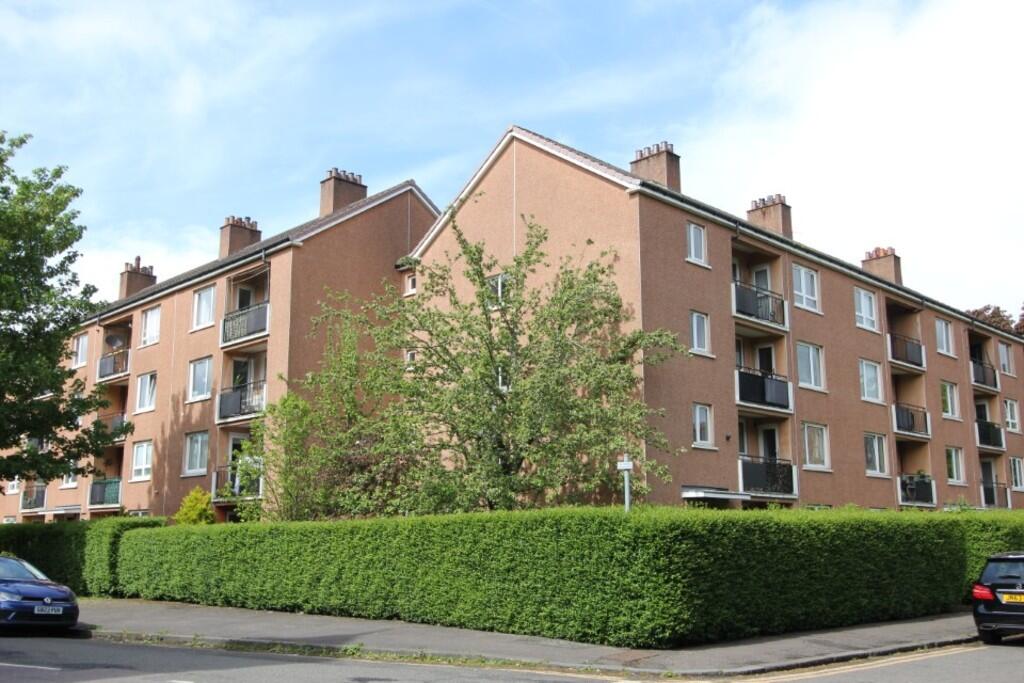 2 bed 1st Floor Flat for rent in Spittal. From Martin & Co - Glasgow Shawlands
