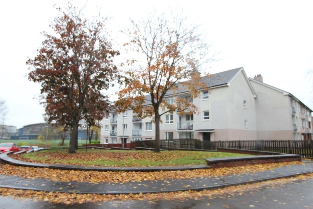 2 bed Apartment for rent in Rutherglen. From Martin & Co - Glasgow Shawlands