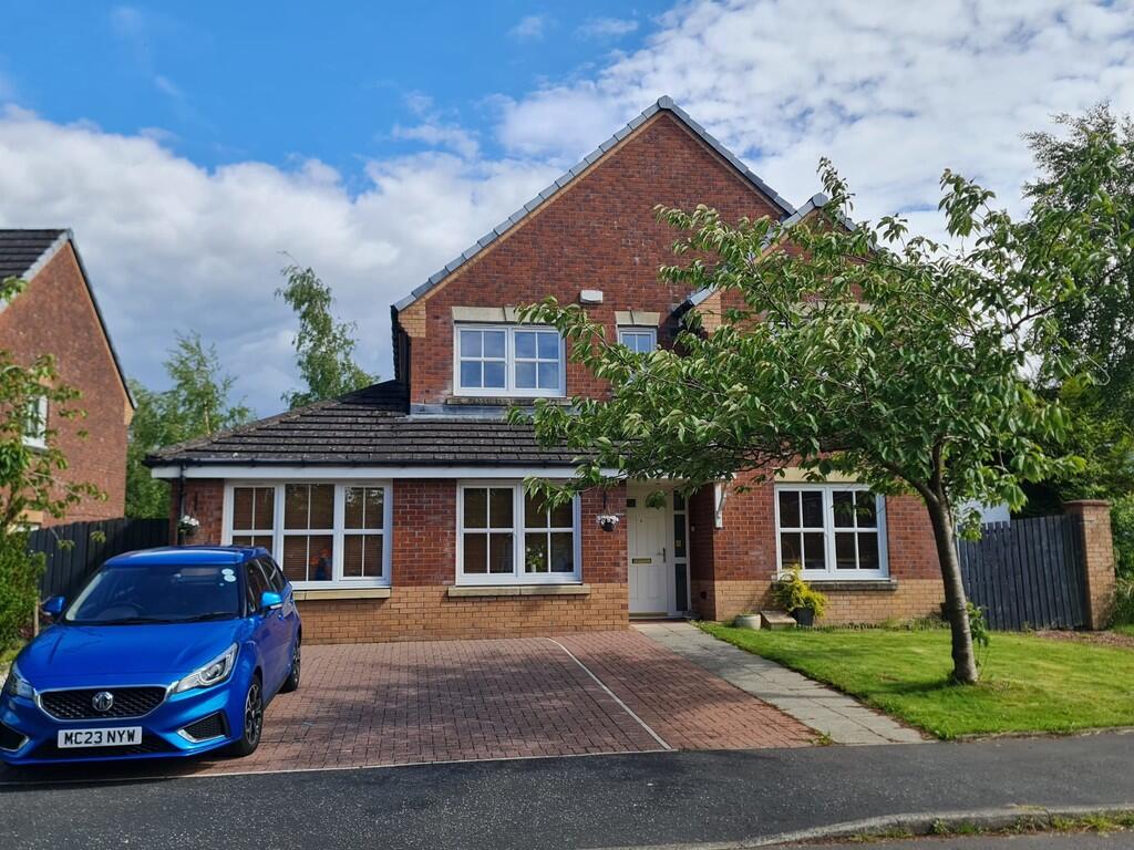 4 bed Detached for rent in Barrhead. From Martin & Co - Glasgow Shawlands 4 bed Detached for rent in Barrhead. From Martin & Co - Glasgow Shawlands