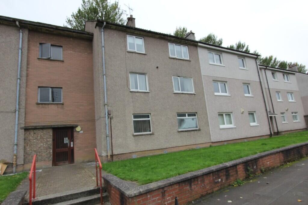 2 bed Apartment for rent in Barrhead. From Martin & Co - Glasgow Shawlands 2 bed Apartment for rent in Barrhead. From Martin & Co - Glasgow Shawlands