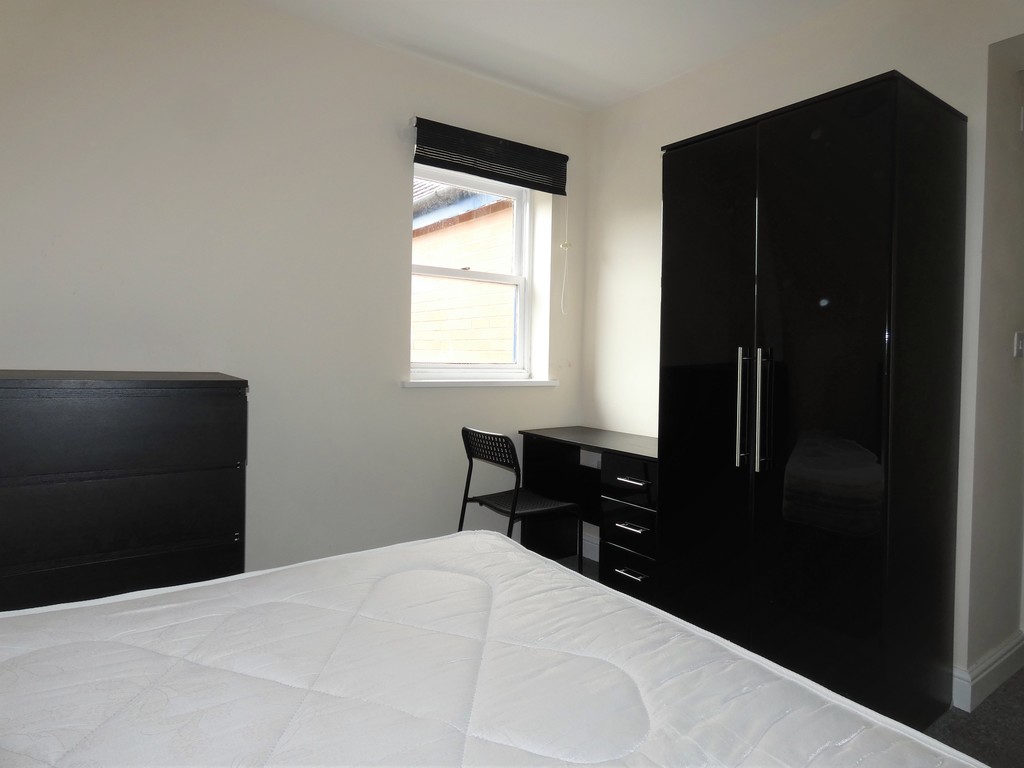 1 bed Room for rent in Gloucestershire. From Martin & Co - Gloucester