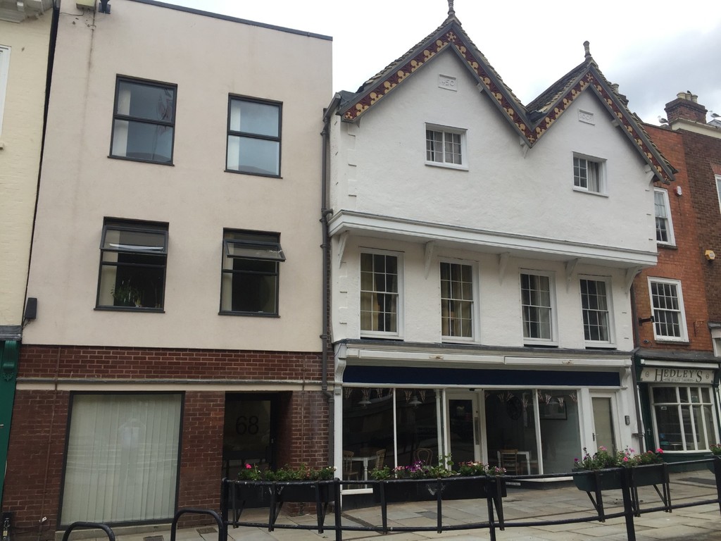 1 bed Student Flat for rent in Gloucestershire. From Martin & Co - Gloucester