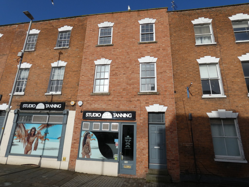 2 bed 1st Floor Flat for rent in Gloucestershire. From Martin & Co - Gloucester