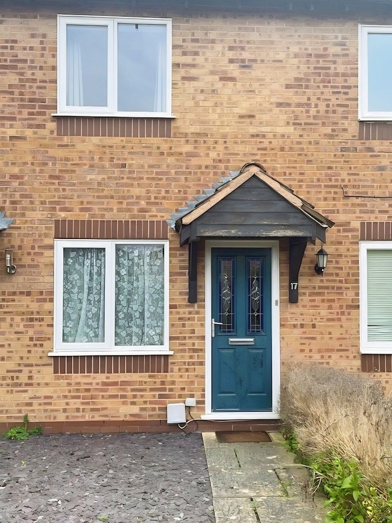 1 bed Mid Terraced House for rent in Gloucester. From Martin & Co - Gloucester