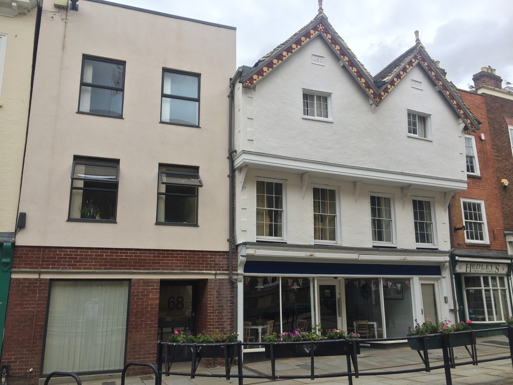 1 bed Flat Share for rent in Gloucestershire. From Martin & Co - Gloucester