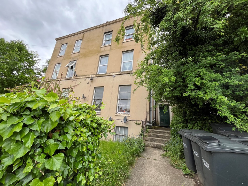 1 bed 1st Floor Flat for rent in Gloucestershire. From Martin & Co - Gloucester