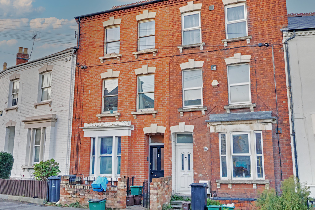 1 bed Apartment for rent in Gloucestershire. From Martin & Co - Gloucester 1 bed Apartment for rent in Gloucestershire. From Martin & Co - Gloucester