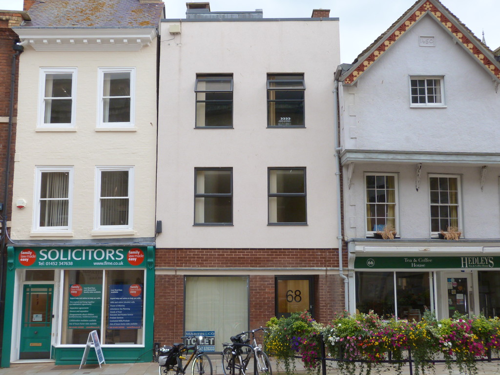 1 bed Flat Share for rent in Gloucestershire. From Martin & Co - Gloucester