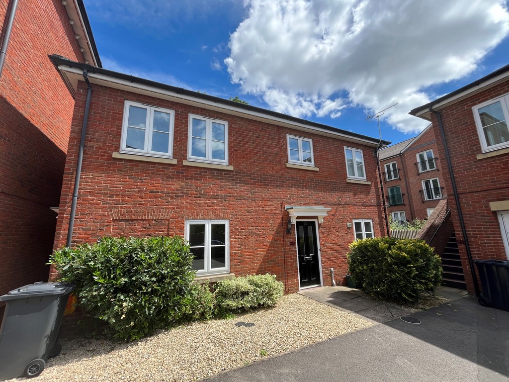 1 bed Ground floor maisonette for rent in Gloucestershire. From Martin & Co - Gloucester