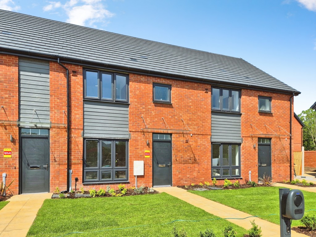 3 bed Mid Terraced House for rent in Gloucestershire. From Martin & Co - Gloucester 3 bed Mid Terraced House for rent in Gloucestershire. From Martin & Co - Gloucester