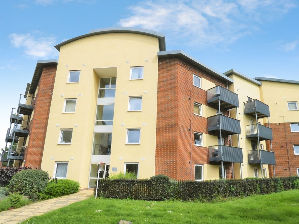 2 bed 1st Floor Flat for rent in Gloucester. From Martin & Co - Gloucester
