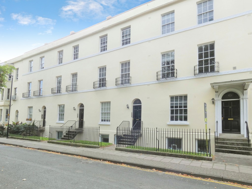 2 bed Apartment for rent in Gloucestershire. From Martin & Co - Gloucester