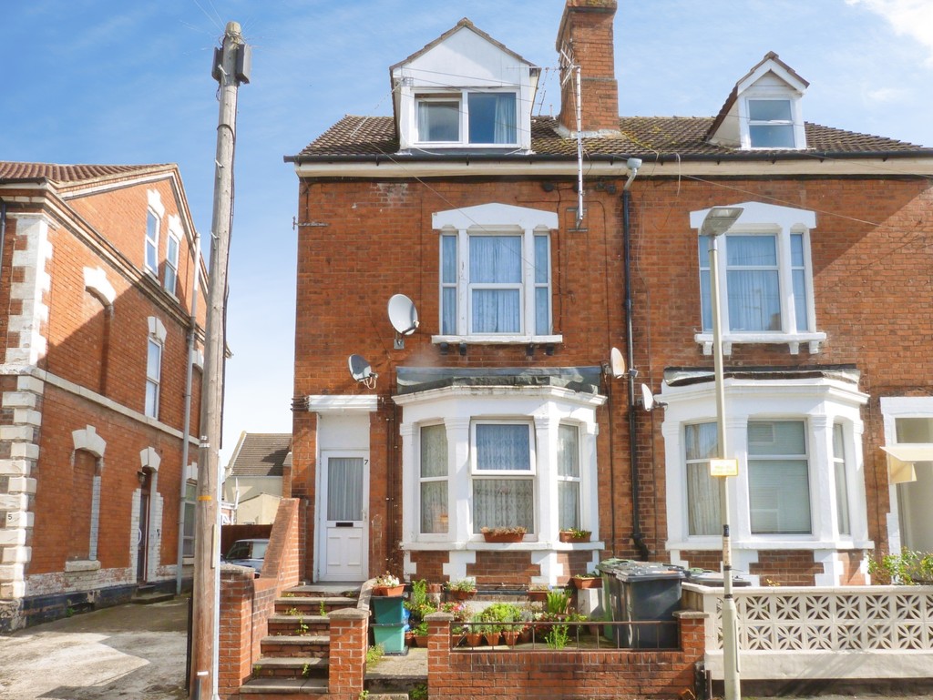 1 bed 1st Floor Flat for rent in Gloucester. From Martin & Co - Gloucester