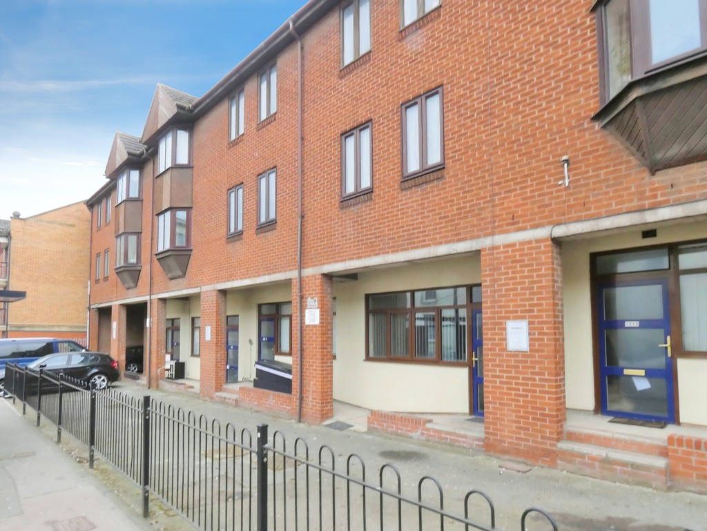 1 bed 1st Floor Flat for rent in Gloucestershire . From Martin & Co - Gloucester 1 bed 1st Floor Flat for rent in Gloucestershire . From Martin & Co - Gloucester