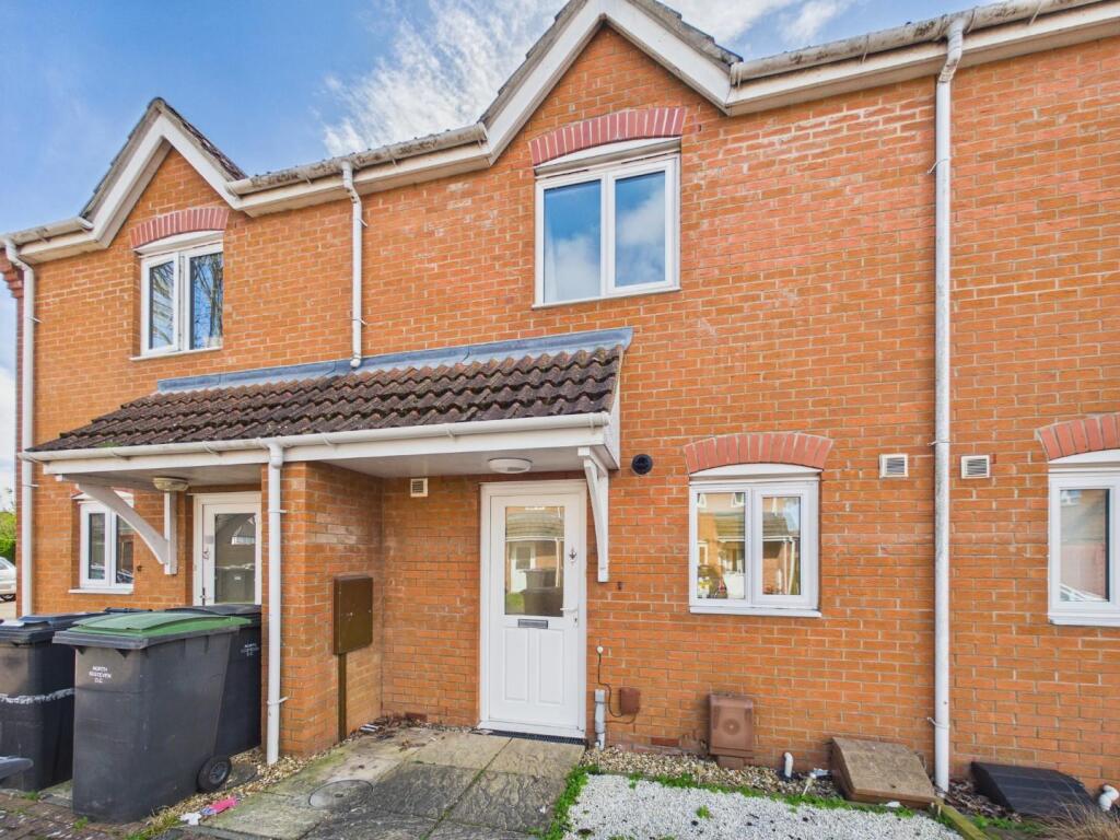 2 bed Mid Terraced House for rent in North Hykeham. From Martin & Co - Lincoln 2 bed Mid Terraced House for rent in North Hykeham. From Martin & Co - Lincoln