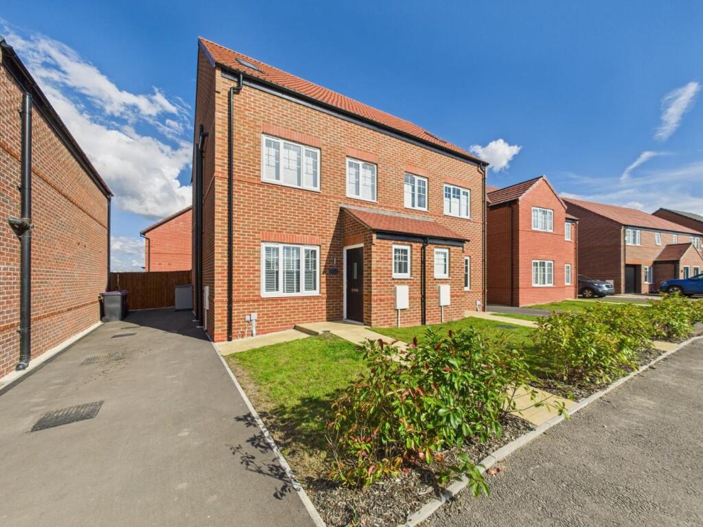 4 bed Semi Detached for rent in Lincoln. From Martin & Co - Lincoln