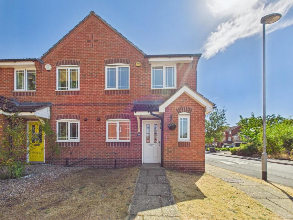 3 bed End of Terrace for rent in Lincoln. From Martin & Co - Lincoln