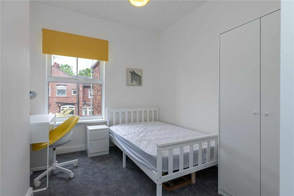 1 bed Mid Terraced House for rent in Newcastle-under-Lyme. From Whitegates - Macclesfield 1 bed Mid Terraced House for rent in Newcastle-under-Lyme. From Whitegates - Macclesfield