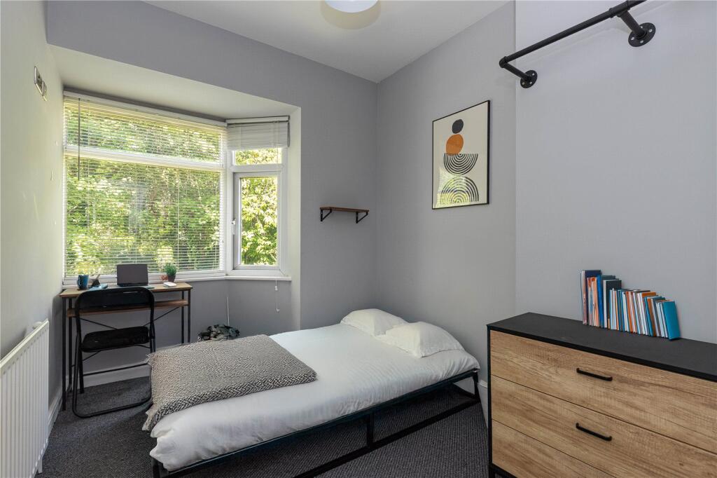 1 bed Mid Terraced House for rent in Newcastle-under-Lyme. From Whitegates - Macclesfield