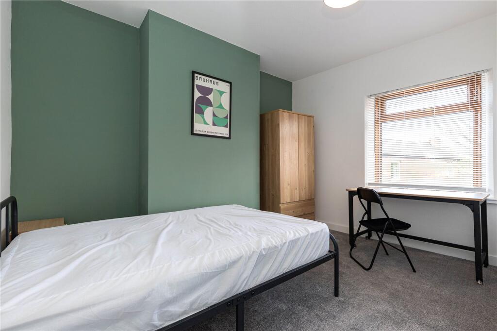 1 bed End of Terrace for rent in Newcastle-under-Lyme. From Whitegates - Macclesfield