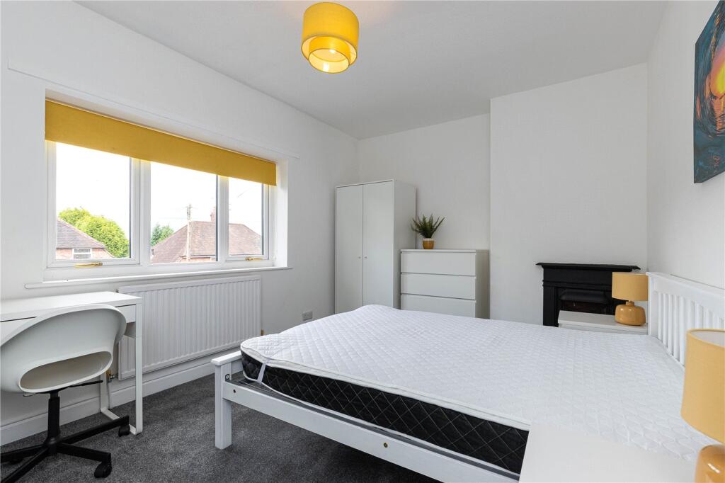 1 bed Mid Terraced House for rent in Newcastle-under-Lyme. From Whitegates - Macclesfield