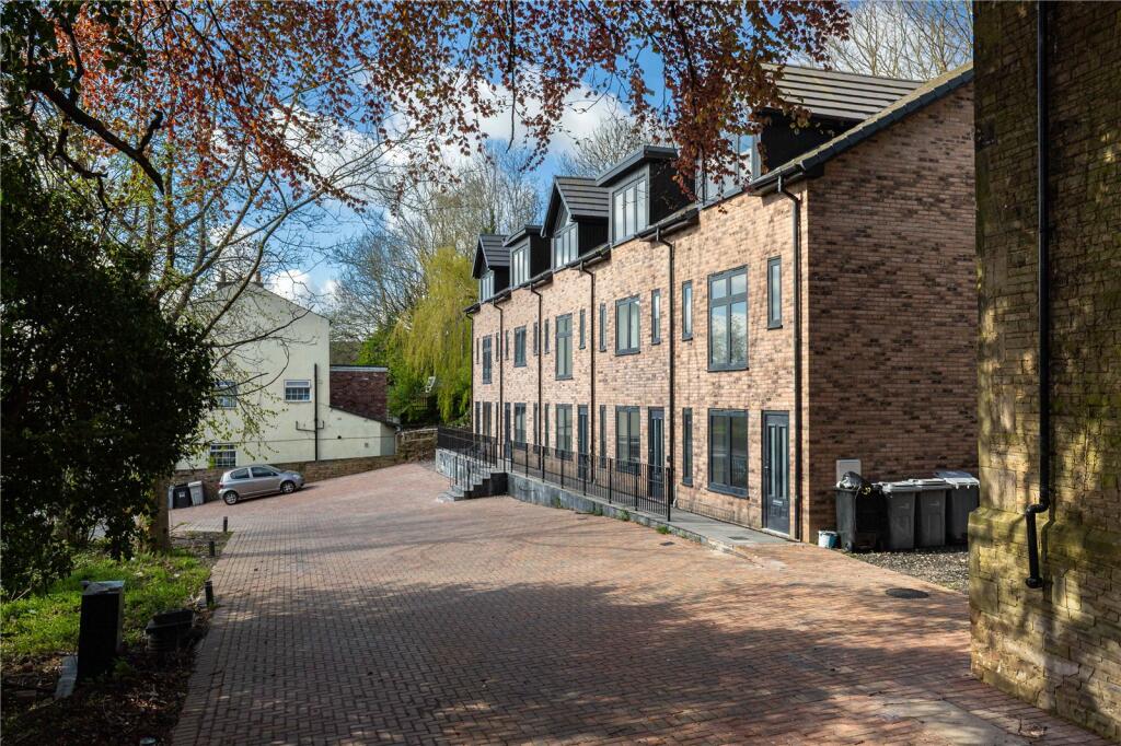 4 bed Mid Terraced House for rent in Sutton Lane Ends. From Whitegates - Macclesfield