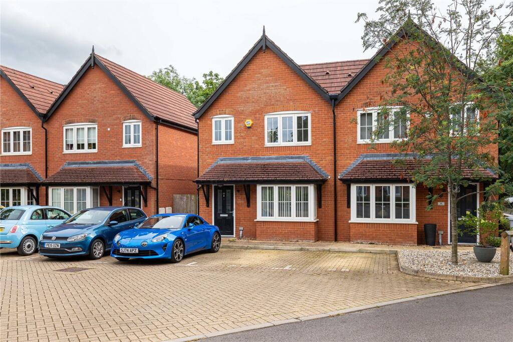 3 bed Semi Detached for rent in Macclesfield. From Whitegates - Macclesfield 3 bed Semi Detached for rent in Macclesfield. From Whitegates - Macclesfield