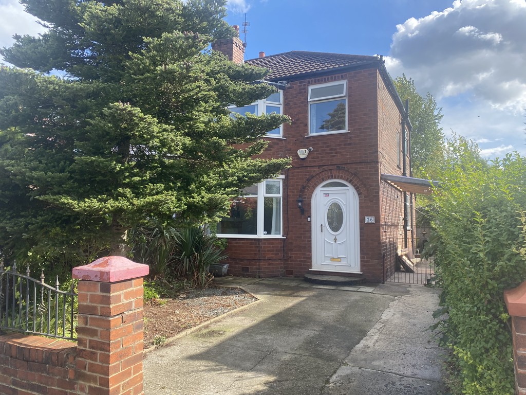 3 bed Semi-Detached House for rent in Stockport. From Martin & Co - Manchester Chorlton