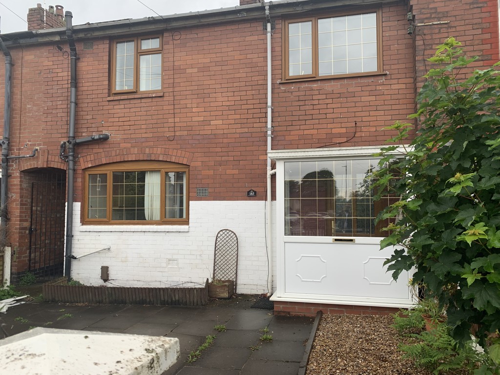 3 bed Mid Terraced House for rent in Manchester. From Martin & Co - Manchester Chorlton