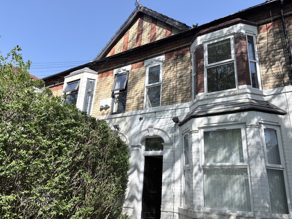 3 bed Annexe for rent in Manchester. From Martin & Co - Manchester Chorlton