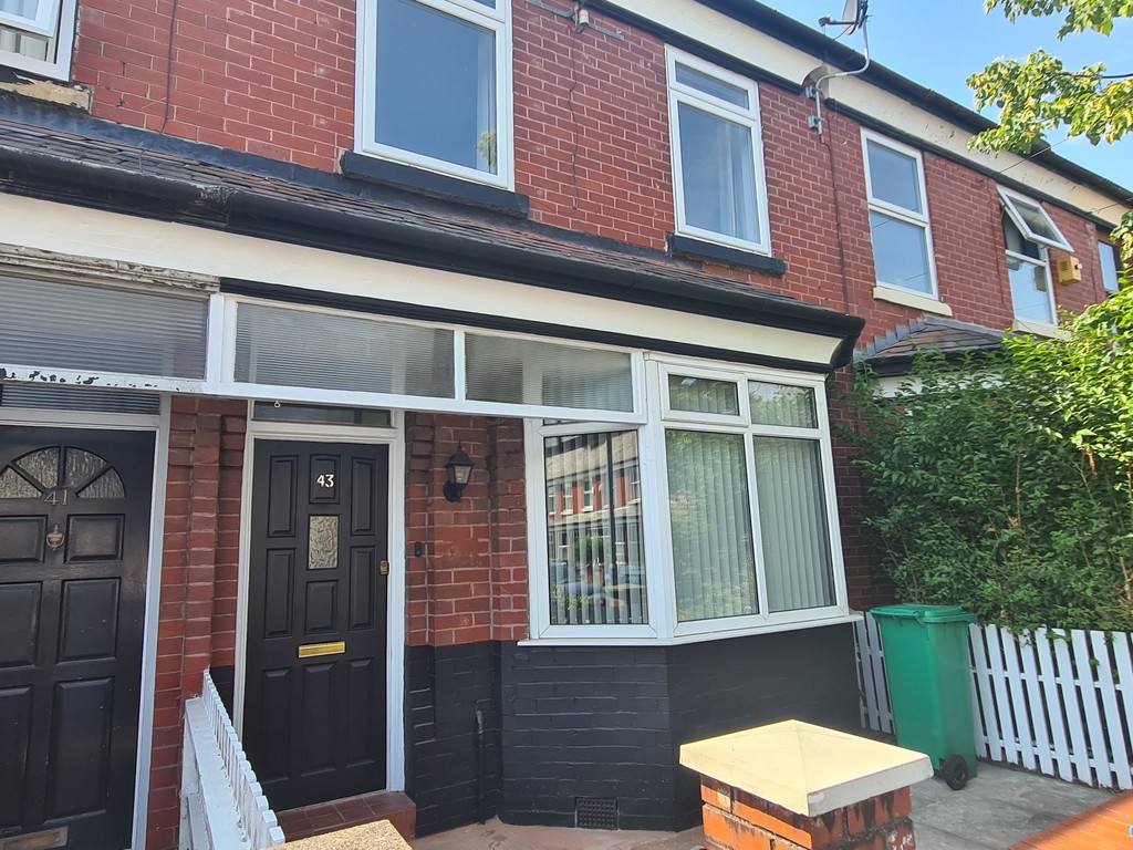 3 bed Mid Terraced House for rent in Stretford. From Martin & Co - Manchester Chorlton