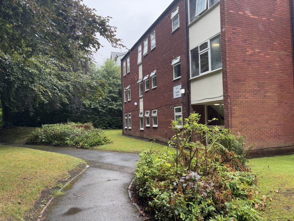 2 bed Apartment for rent in Stretford. From Martin & Co - Manchester Chorlton