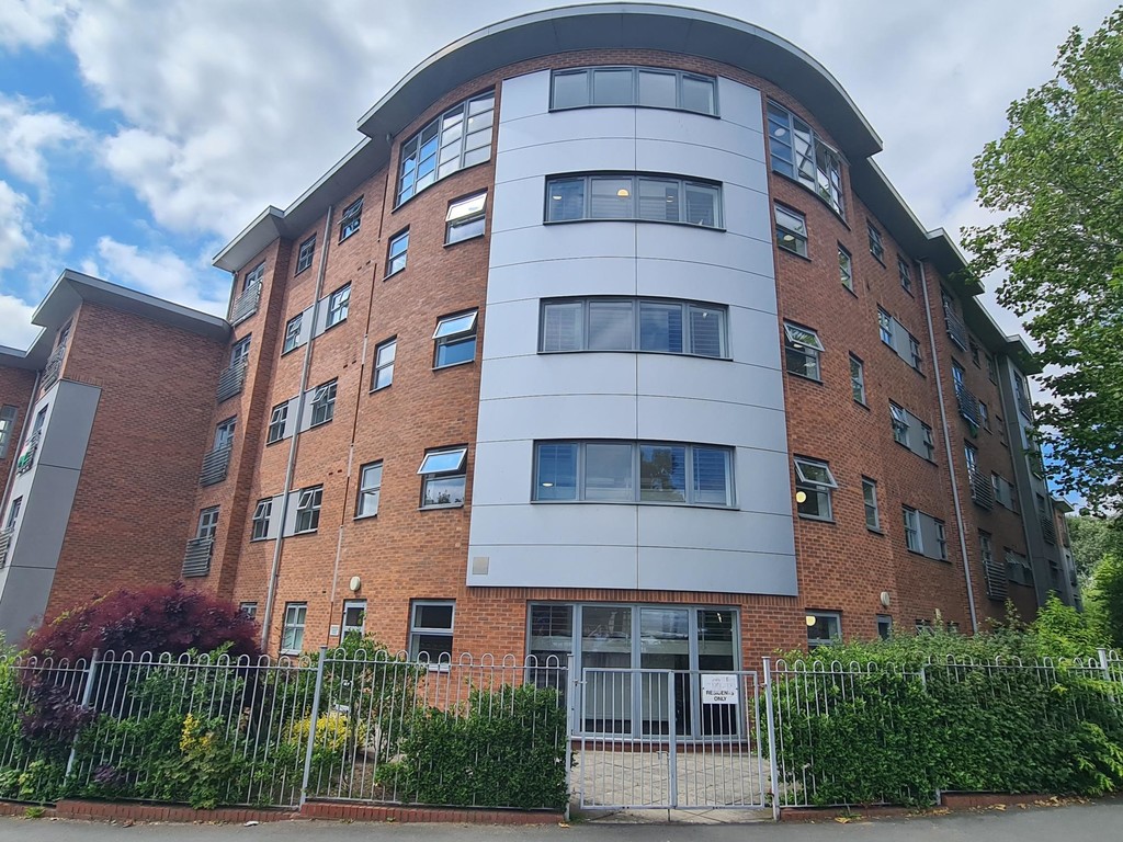 2 bed Apartment for rent in Stretford. From Martin & Co - Manchester Chorlton