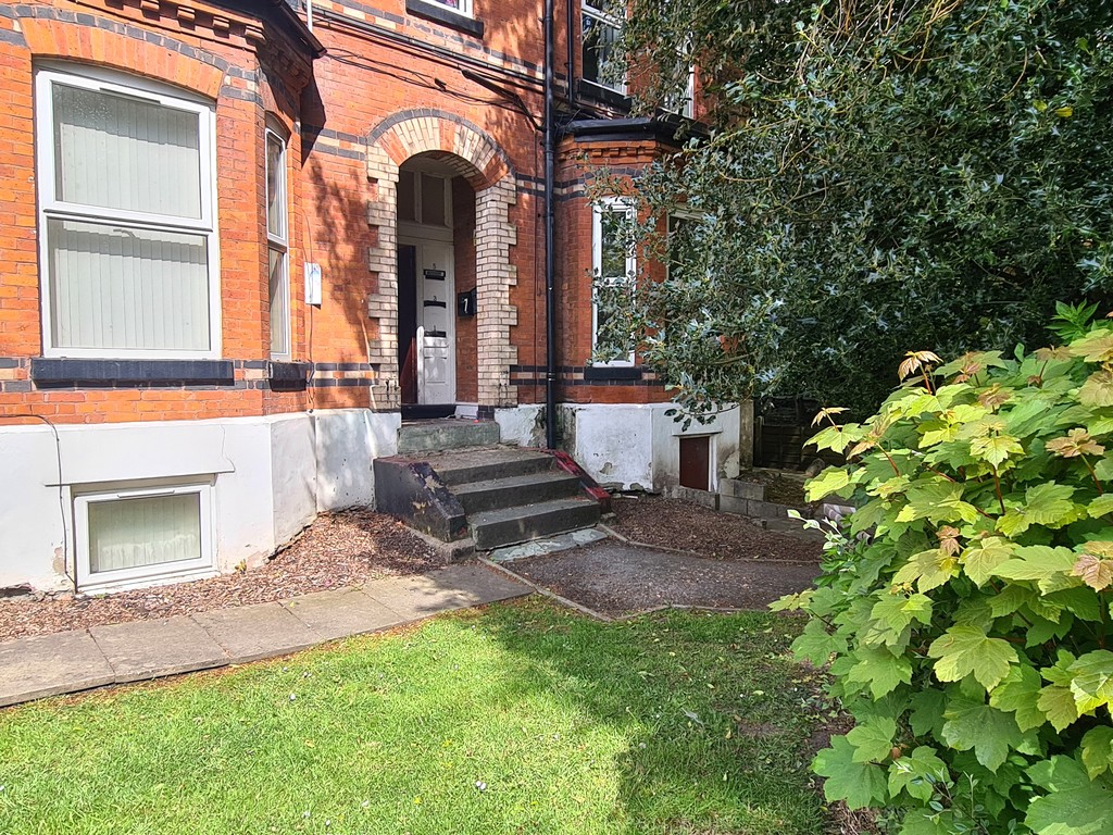 1 bed 1st Floor Flat for rent in Manchester. From Martin & Co - Manchester Chorlton