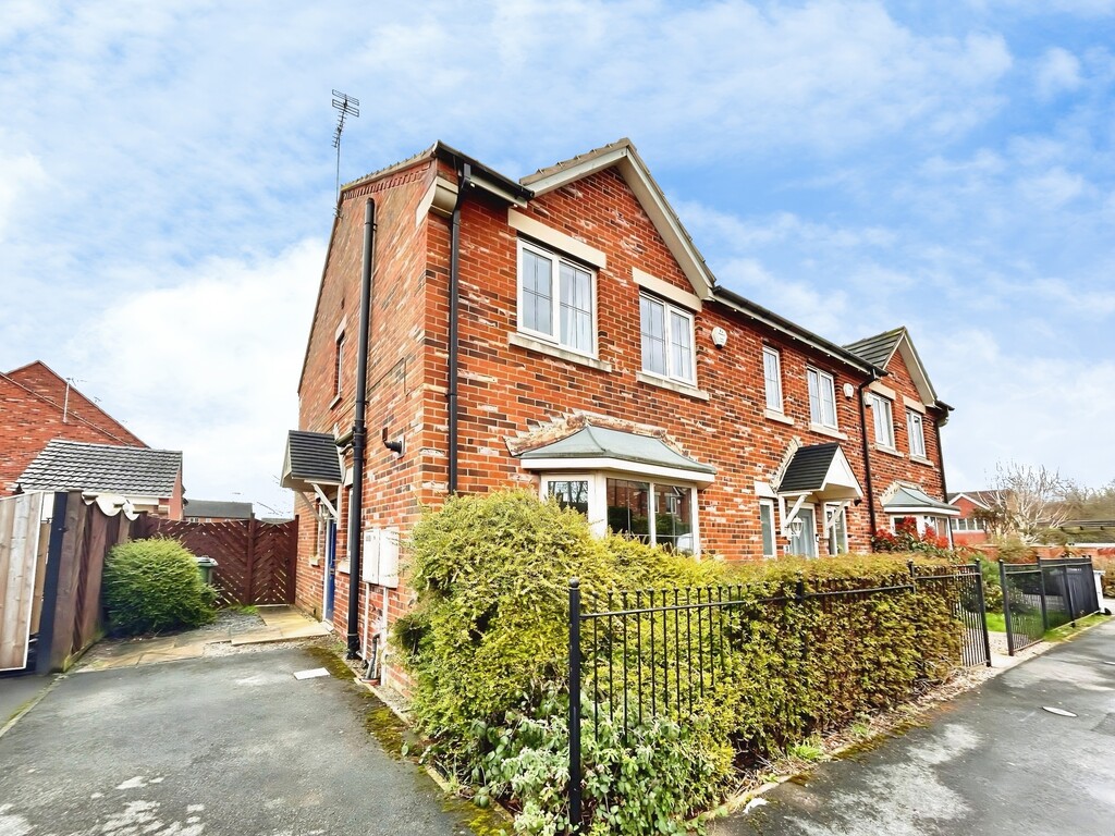 3 bed End of Terrace for rent in Notts. From Martin & Co - Mansfield