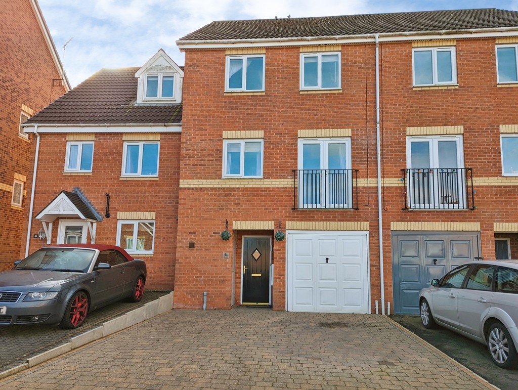 4 bed Town House for rent in Mansfield. From Martin & Co - Mansfield