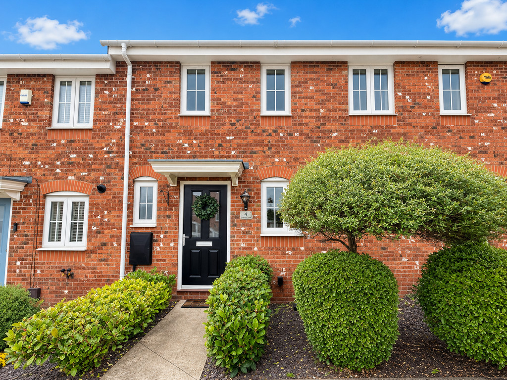 2 bed Mid Terraced House for rent in Nottinghamshire. From Martin & Co - Mansfield
