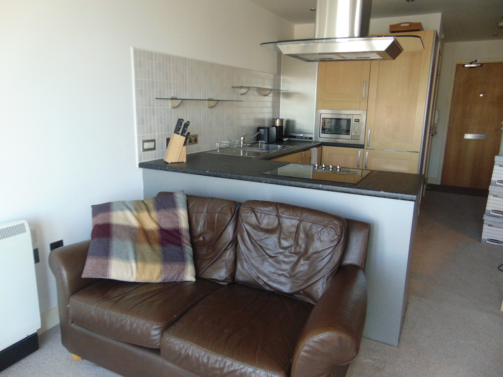 2 bed Apartment for rent in Nottinghamshire. From Martin & Co - Nottingham City