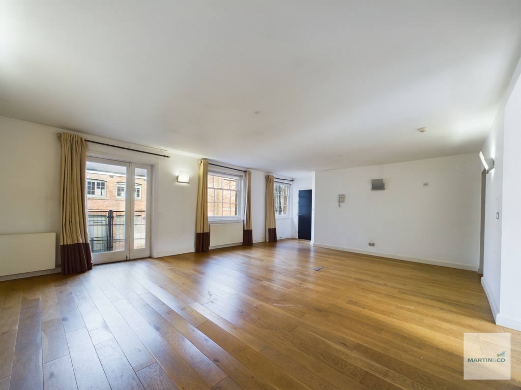 3 bed Penthouse for rent in Nottinghamshire. From Martin & Co - Nottingham City