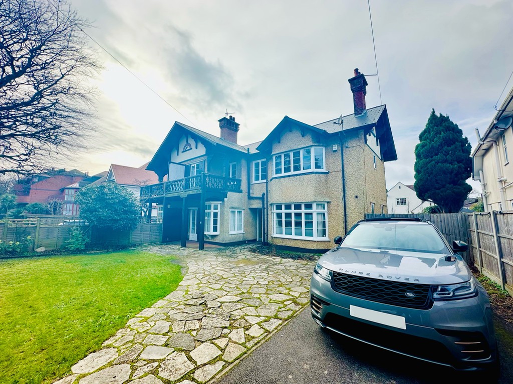 4 bed Semi Detached for rent in Dorset. From Martin & Co - Poole 4 bed Semi Detached for rent in Dorset. From Martin & Co - Poole