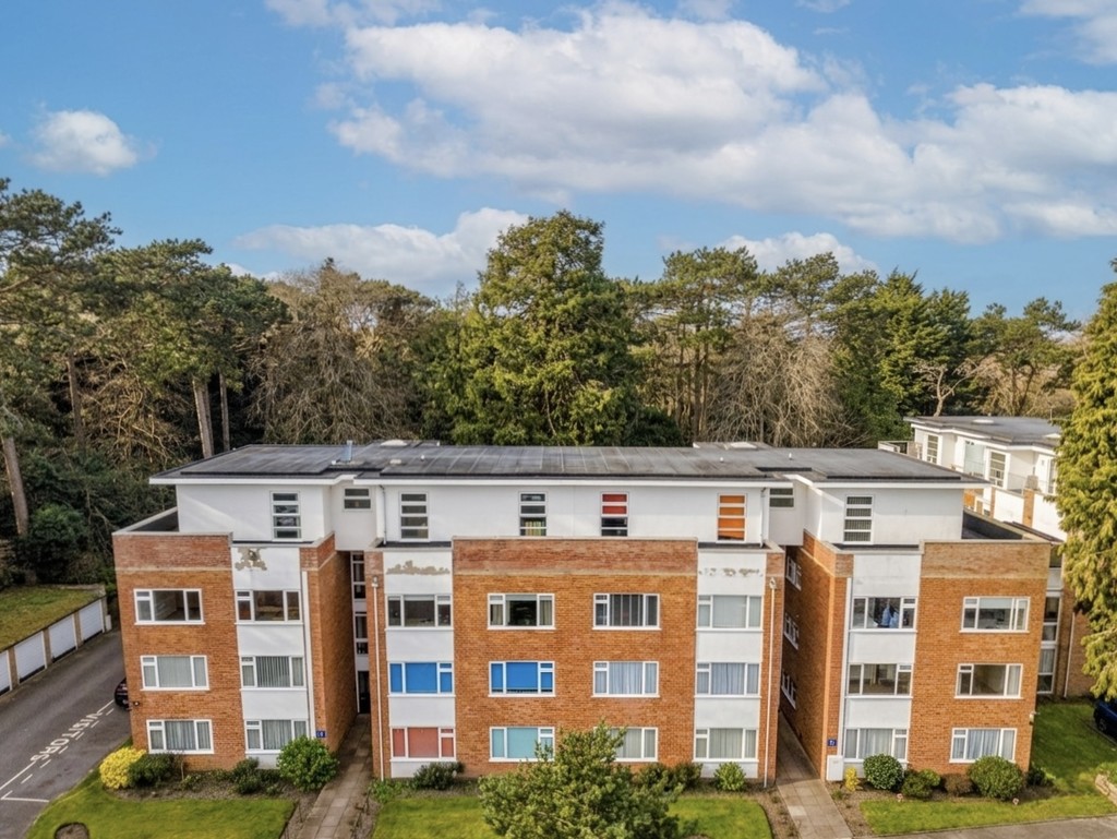 2 bed Apartment for rent in Dorset. From Martin & Co - Poole