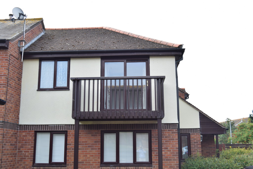2 bed Apartment for rent in Dorset. From Martin & Co - Poole