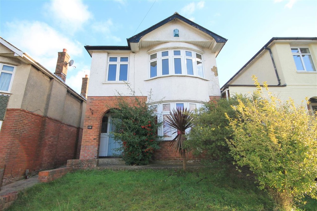 3 bed Detached for rent in Bournemouth. From Martin & Co - Poole