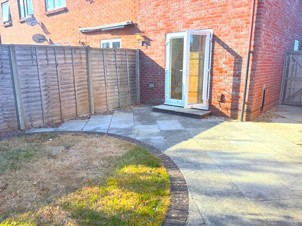 2 bed End of Terrace for rent in Poole. From Martin & Co - Poole
