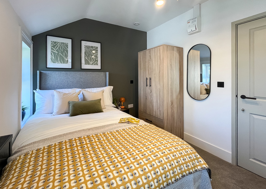 1 bed Flat Share for rent in UK. From Martin & Co - Reading