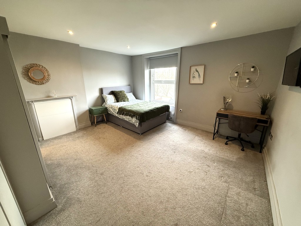 1 bed Flat Share for rent in Berkshire. From Martin & Co - Reading